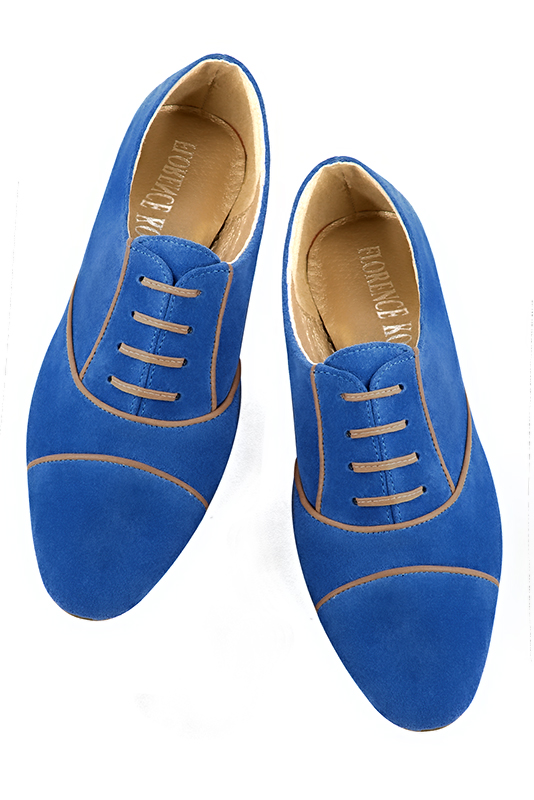 Electric blue and caramel brown women's essential lace-up shoes. Round toe. Flat block heels - Florence KOOIJMAN